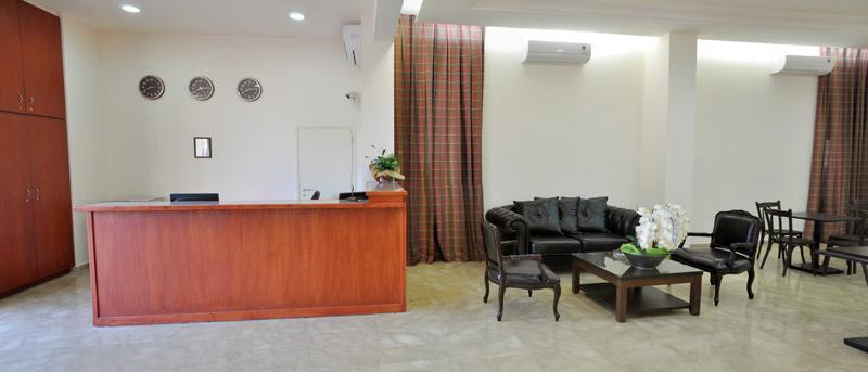 Lagace Hotel Джуния Экстерьер фото
