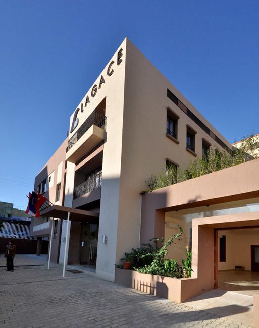 Lagace Hotel Джуния Экстерьер фото